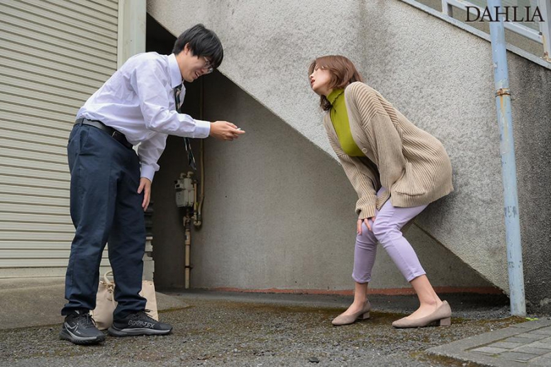 DLDSS-277 screenshot 3 Suzume Mino, a married woman who became lewd when her son-in-law tortured her with a remote control bike during the day when her husband was away