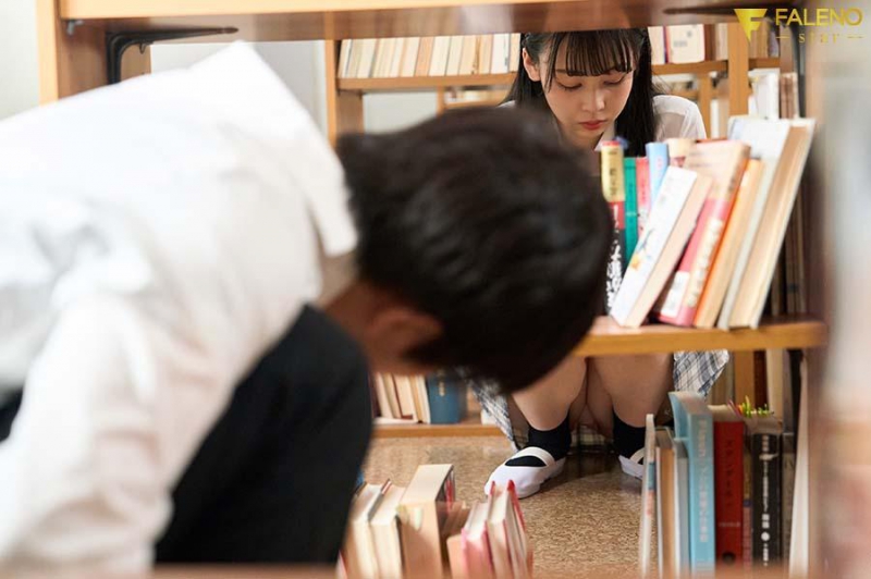 FSDSS-642 screenshot 2 In order to escape from the insidious molestation in the library, the sensitive honor student Ami Tokita had no choice but to continue to live while quietly leaking her love juice.
